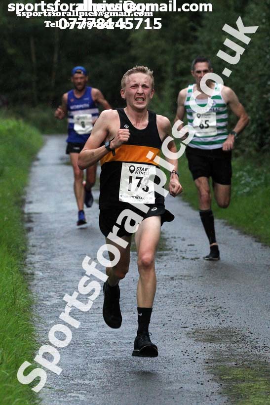 Morpeth 10k Road Race (North Eastern Champs. 10k). Photo: David T. Hewitson/Sports for All Pics